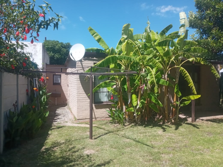 5 Bedroom Property for Sale in Odendaalsrus Free State